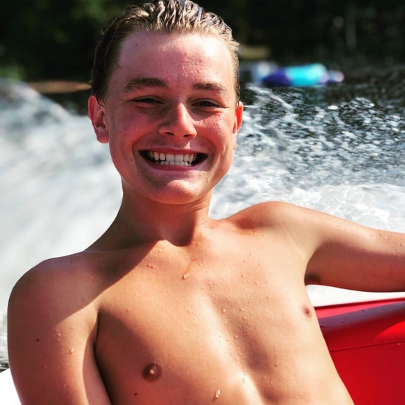 Meet your Posher, Ian - Picture 1 of 1